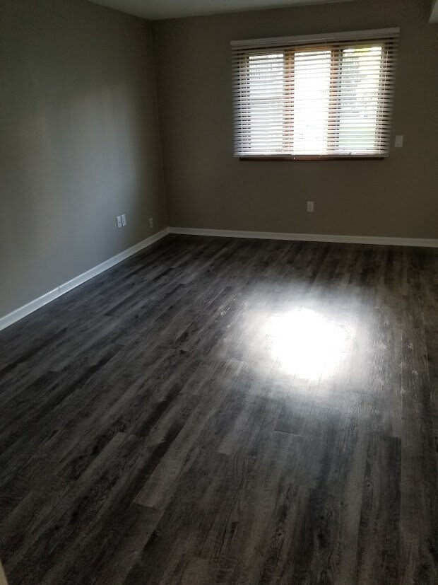 Building Photo - 6732 Worth Ave