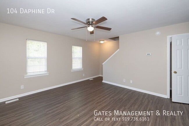 Building Photo - 104 Daphine Dr