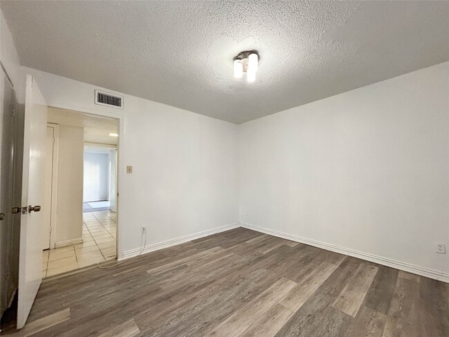 Building Photo - 7206 S Gessner Rd