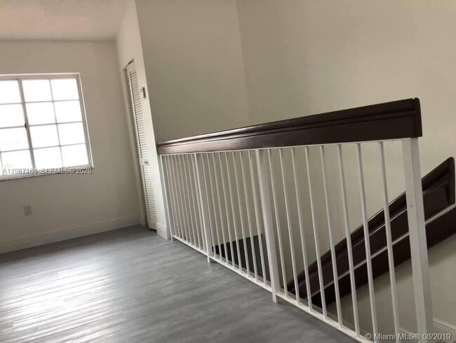 Building Photo - 2246 W 74th St