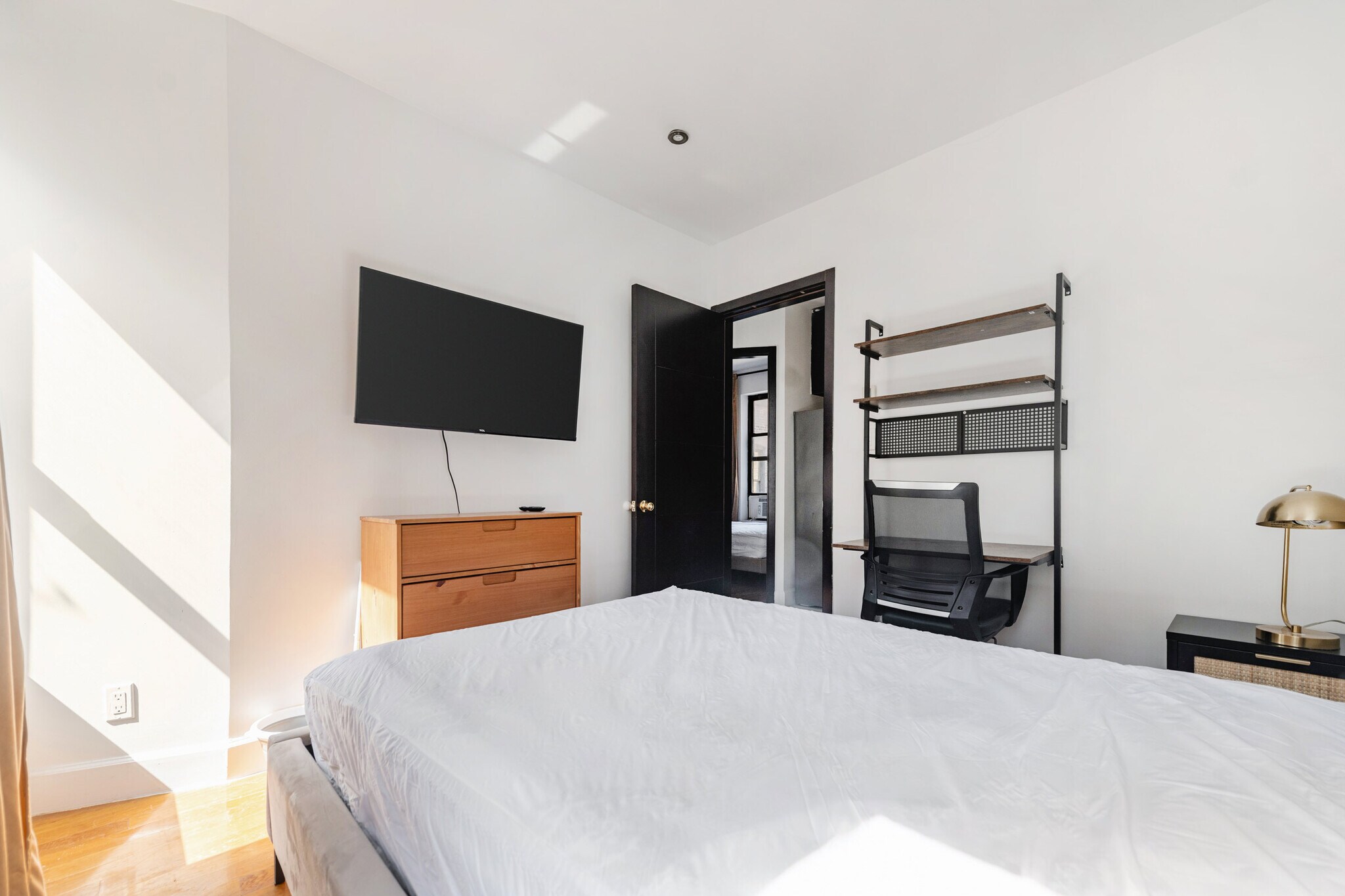 Building Photo - 4 W 108th St