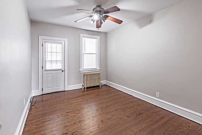 Building Photo - Updated 3 bedroom home in the City with re...