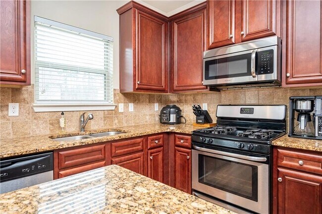Building Photo - 7761 Sylvaner Ln