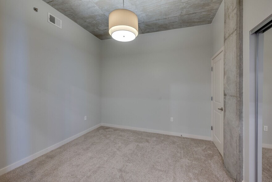 Bedroom with extra closets! - 301 Demonbreun St