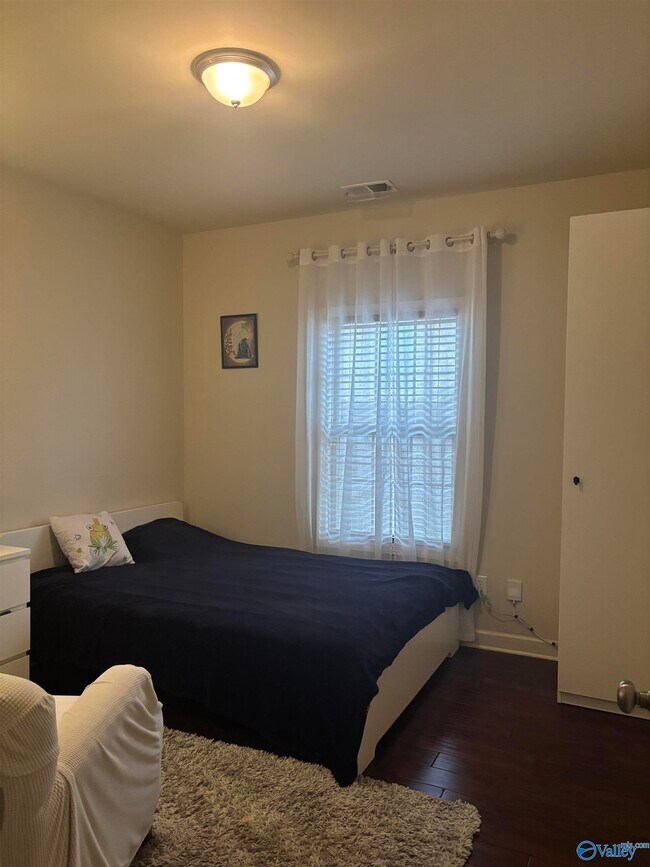 Building Photo - 273 Harold Murphy Dr