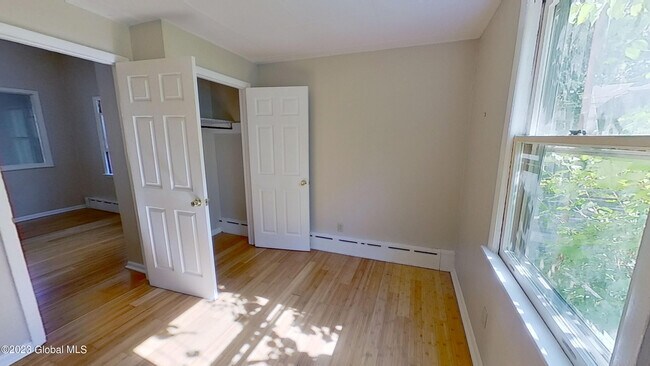 Building Photo - 420 Delaware Ave