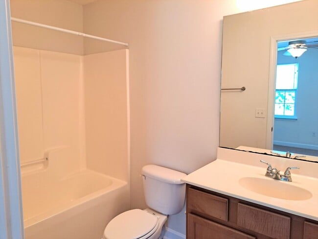 Building Photo - 302 Burley Dr