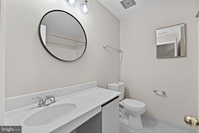 Building Photo - 10118 Little Pond Pl