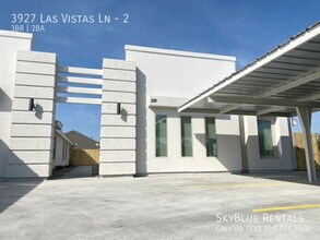 Building Photo - 3927 Las Vistas Ln