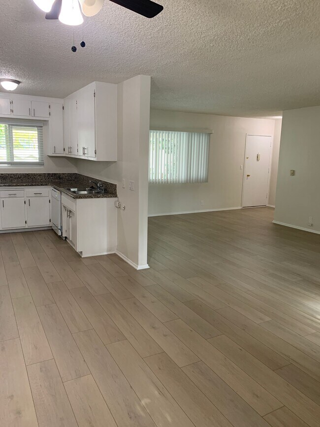 Building Photo - 5000 Coldwater Canyon Ave