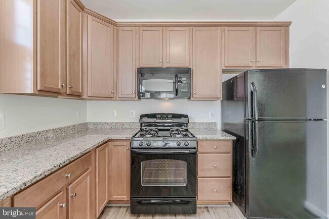 Building Photo - 42235 San Juan Terrace