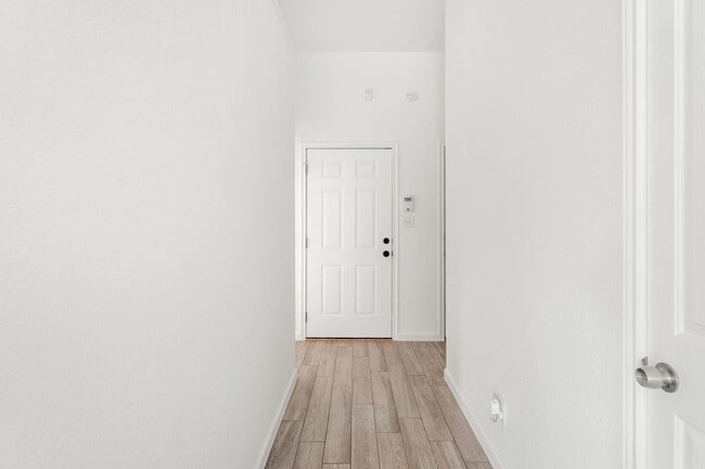 Building Photo - 5900 Taylorcrest Dr