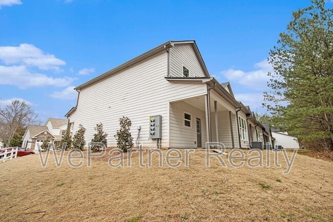 Building Photo - 124 Crest Pointe S