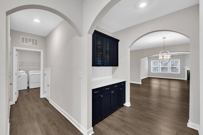 Building Photo - Four Bedroom + Loft Dream Home in Youngsville