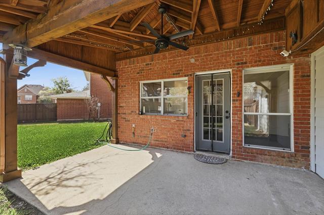 Building Photo - 836 Lakeview Cir