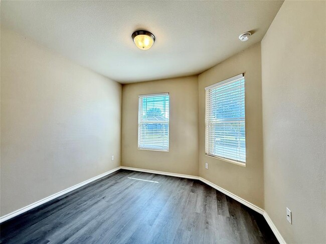 Building Photo - 19009 Mangan Way
