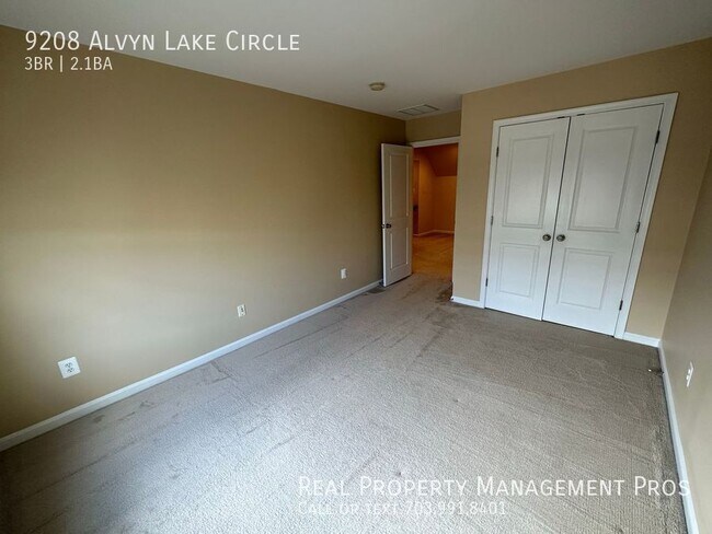 Building Photo - 9208 Alvyn Lake Cir