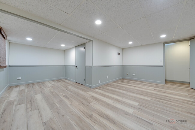 Building Photo - 1454 Inverrary Ln