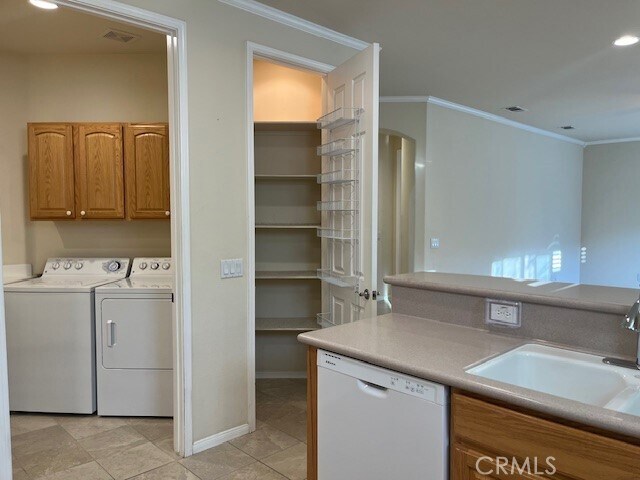 Building Photo - 1760 Sarazen St