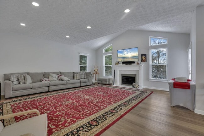 Building Photo - 5920 Triplett Square