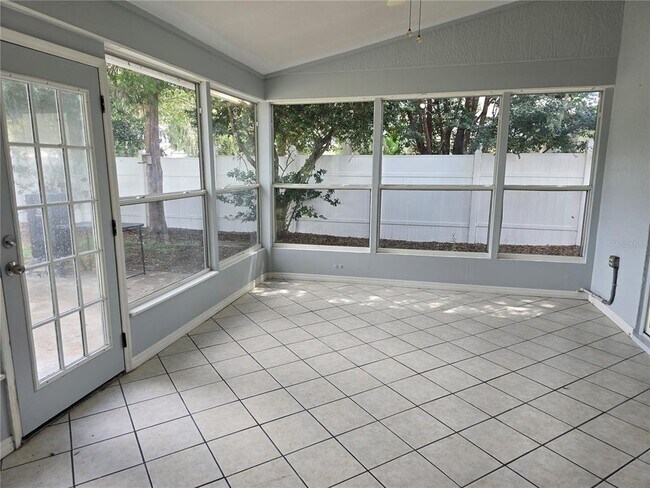 Building Photo - 3901 Laurel Branch Ct
