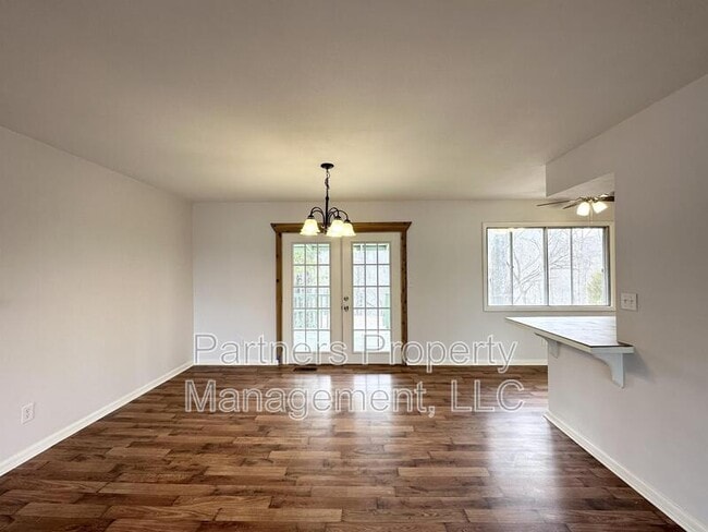 Building Photo - 14171 Wolf Dr