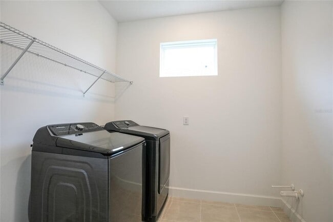 Building Photo - 16117 Isola Pl