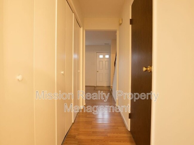 Building Photo - 9324 Gildenfield Ct