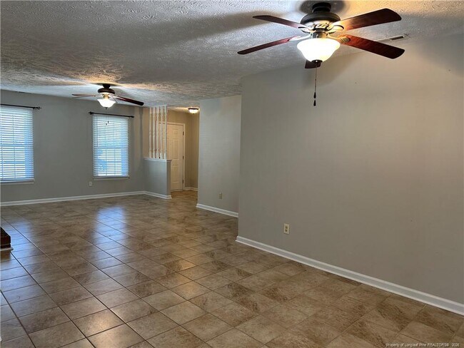 Building Photo - 6413 Brookshire St