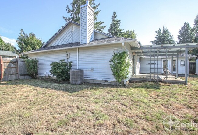 Building Photo - 1417 NW 98th Cir
