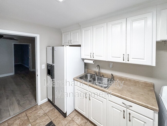 Building Photo - 317 Hunter Rd