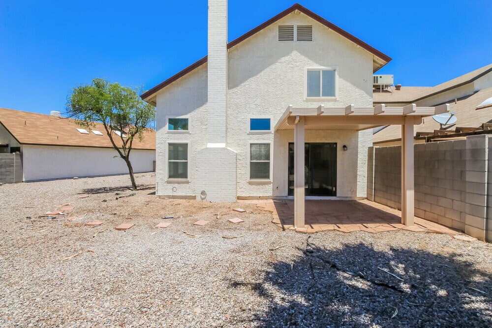 Building Photo - 1755 E Javelina Ave