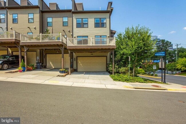 Building Photo - 9314 Sweetbay Magnolia Ct