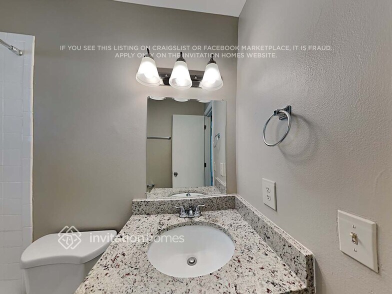 Building Photo - 785 Kara Cir