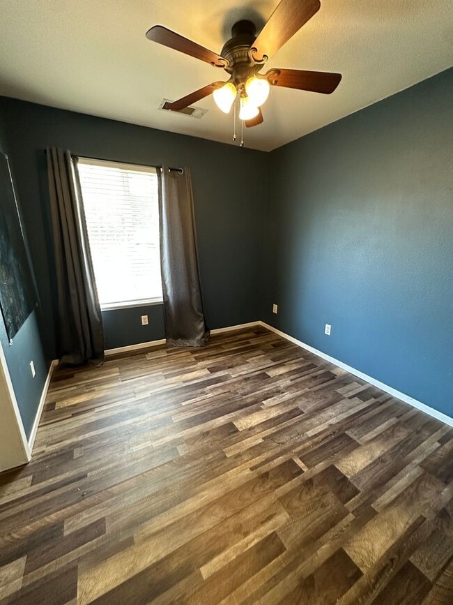 Building Photo - Well maintained 3 Bedroom Home in Willow G...