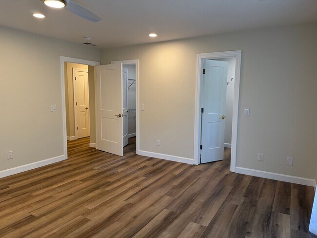 Building Photo - Stunning Remodeled One-Story Home - Port Royal Plantation