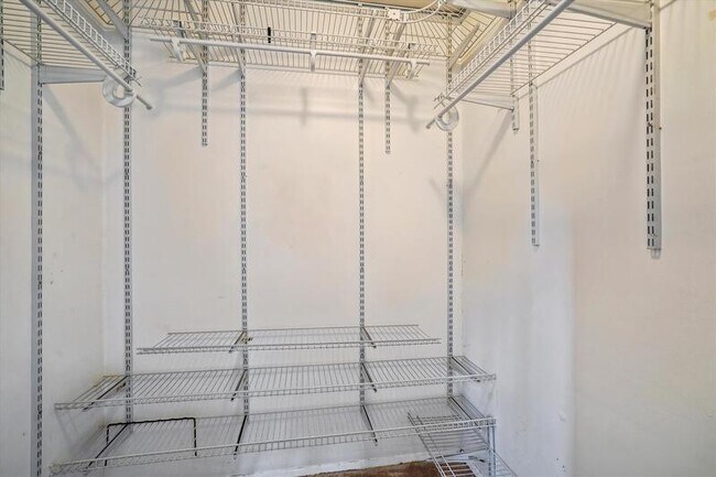 Building Photo - 11403 Bronzedale Dr