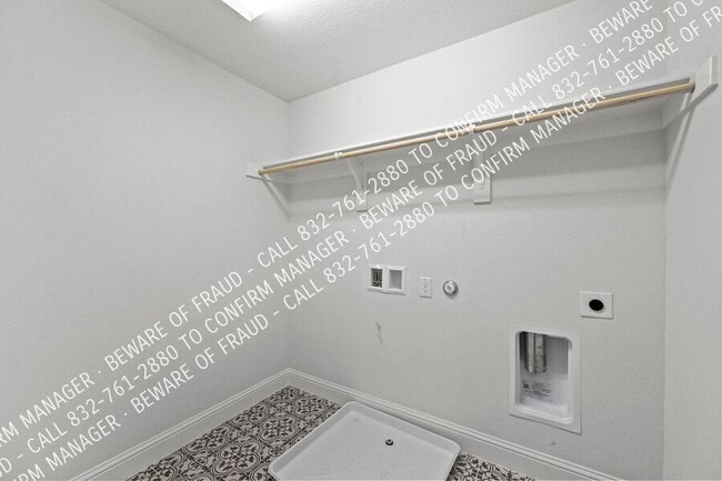 Building Photo - 5305 Winged Foot Dr