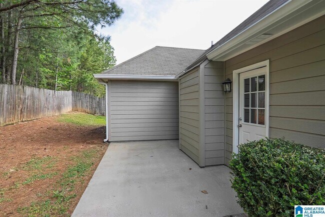 Building Photo - 512 Camden Cove Cir