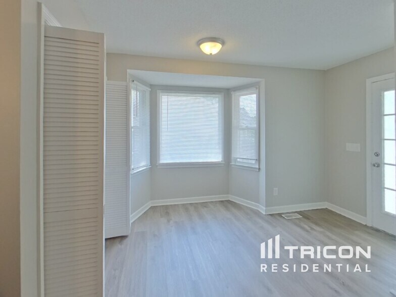 Building Photo - 116 Glenshannon Dr