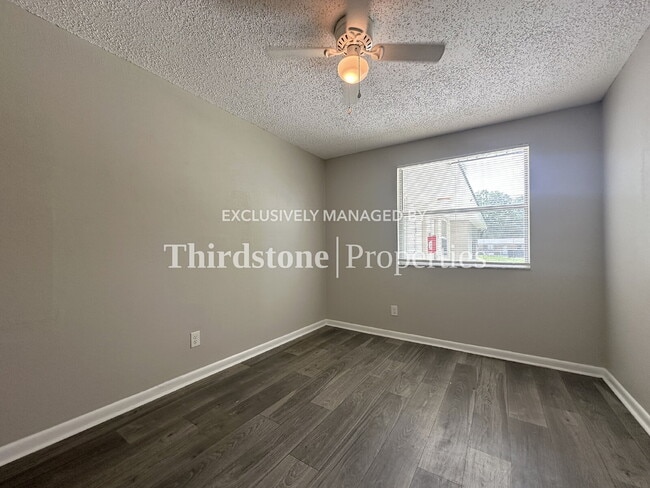 Building Photo - 1160 Comanche St