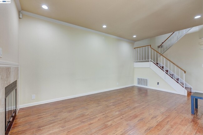 Building Photo - 5440 Twilight Common