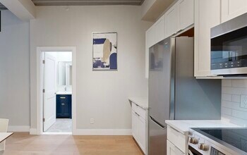 Building Photo - 44 Bromfield St