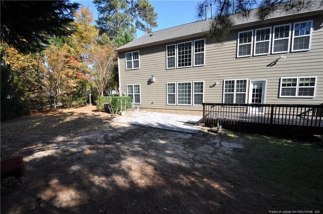 Building Photo - 300 Sutton Glen Dr