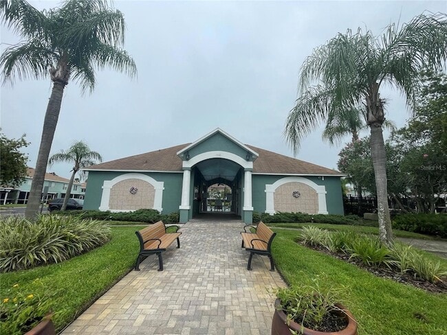 Building Photo - 2031 Fluorshire Dr