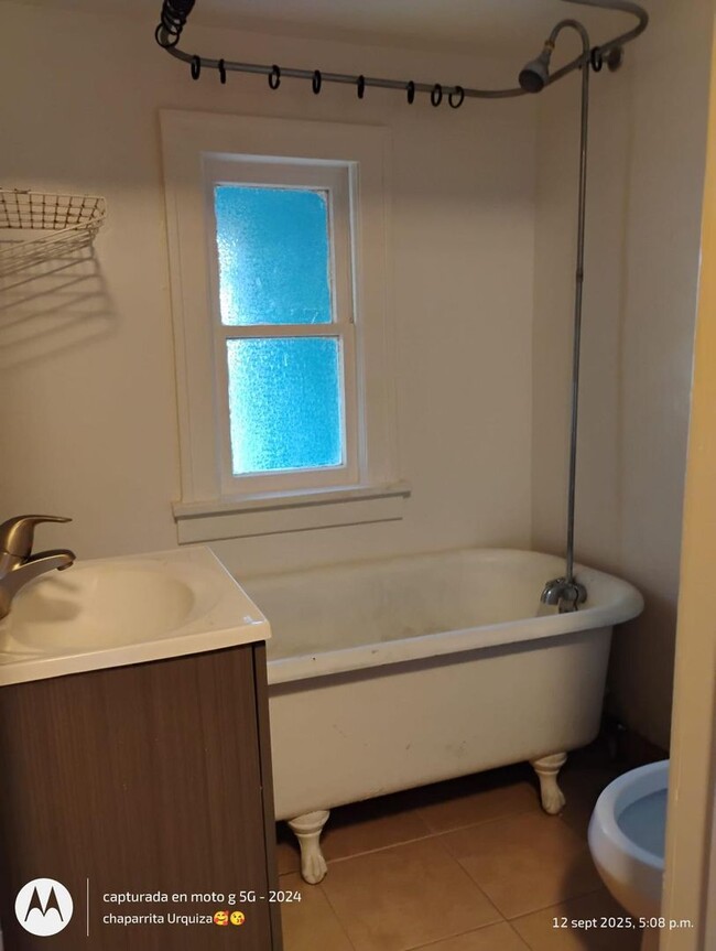 Building Photo - 419 N Princeton Ave