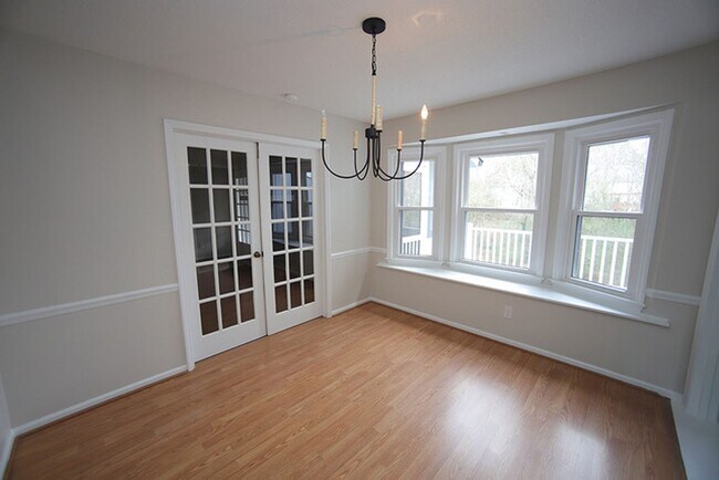 Building Photo - Renovated One Level Home in Fantastic North Raleigh Location!