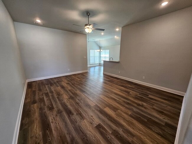 Building Photo - Charming 3 beds 2 baths in Sherman!