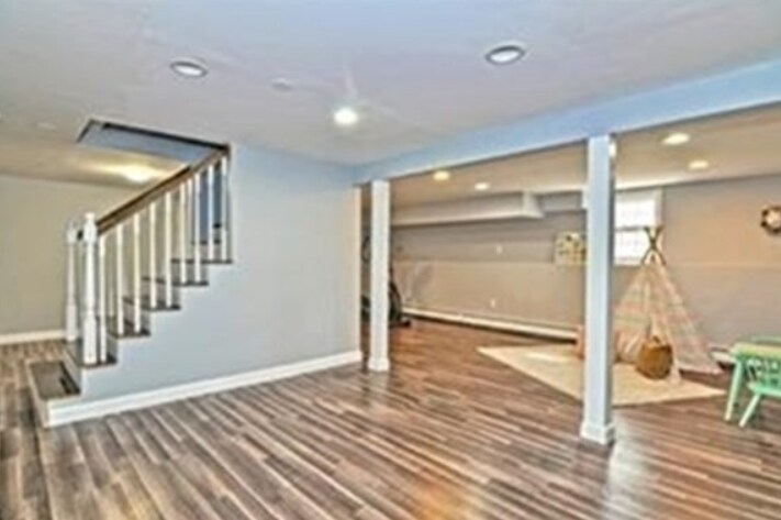 Building Photo - 16 Oak Hill Rd