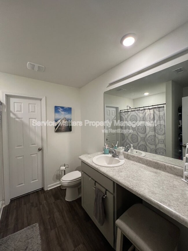 Building Photo - 4335 Jitterbug St